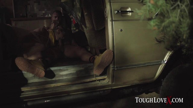 Домашний трах с красивой девкой с идеальной фигурой